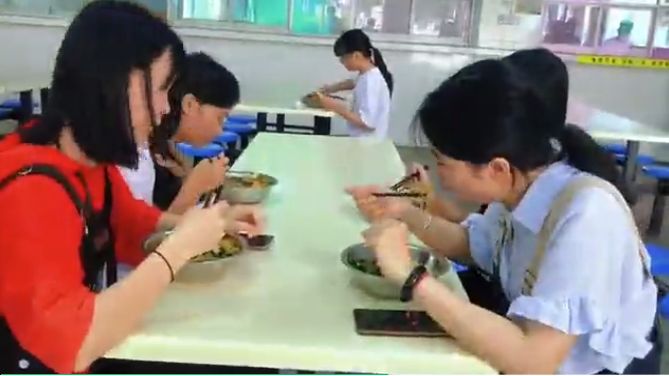 食宿條件